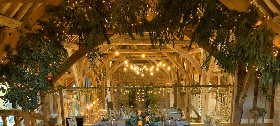 LAURA & KERRY / THE CELLAR DOOR, TUFTON HALL / DECEMBER 2020