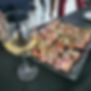 Mini pizza et vin blanc