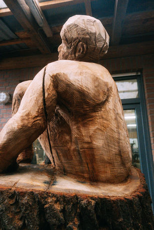 holländischer Pavillon, Eichenstämme, Eiche, Massivholz, Unikat, Einzelstück, morethanwood, Stemmen, tische, tresen, schnitzen, Kunst, art, Schnitzerei, Skulptur