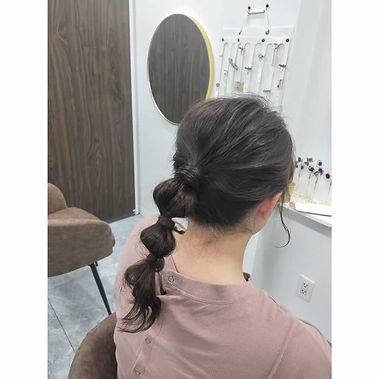 ヘッドマッサージでリフレッシュ後は、たまねぎヘアでかわいくアレンジ。