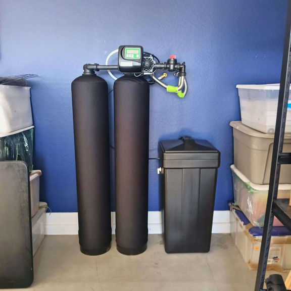 Encore Continuum Twin Alternating Softener with Black Tank Jackets