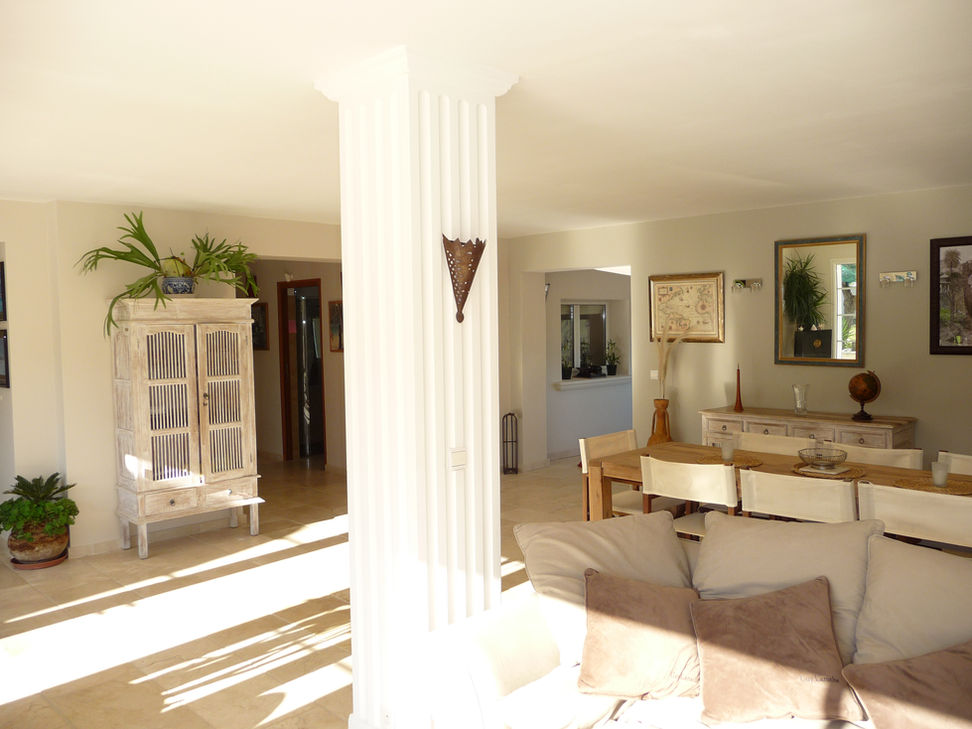 location-villa-avec-piscine-dans-le-var.JPG