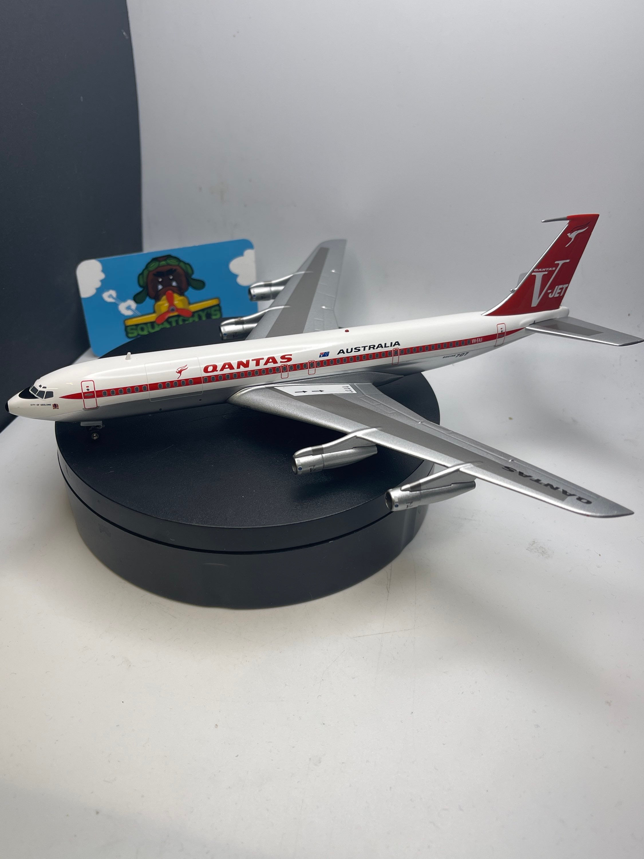 Qantas 707-320 (IF70043)