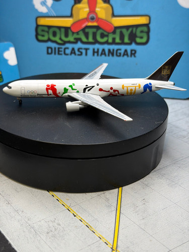 UPS 767-300F | Squatchy's