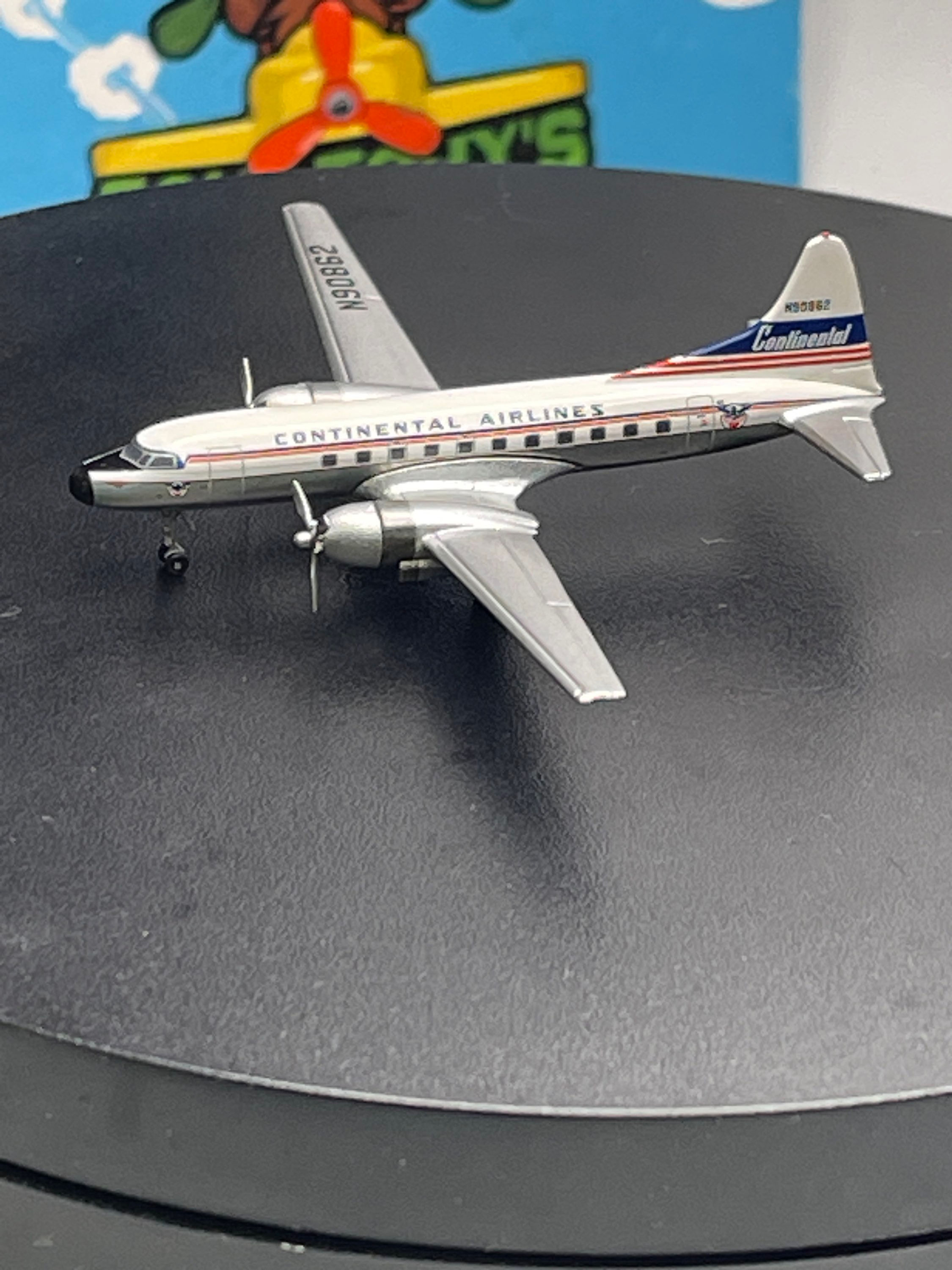 Continental Airlines CV-440 