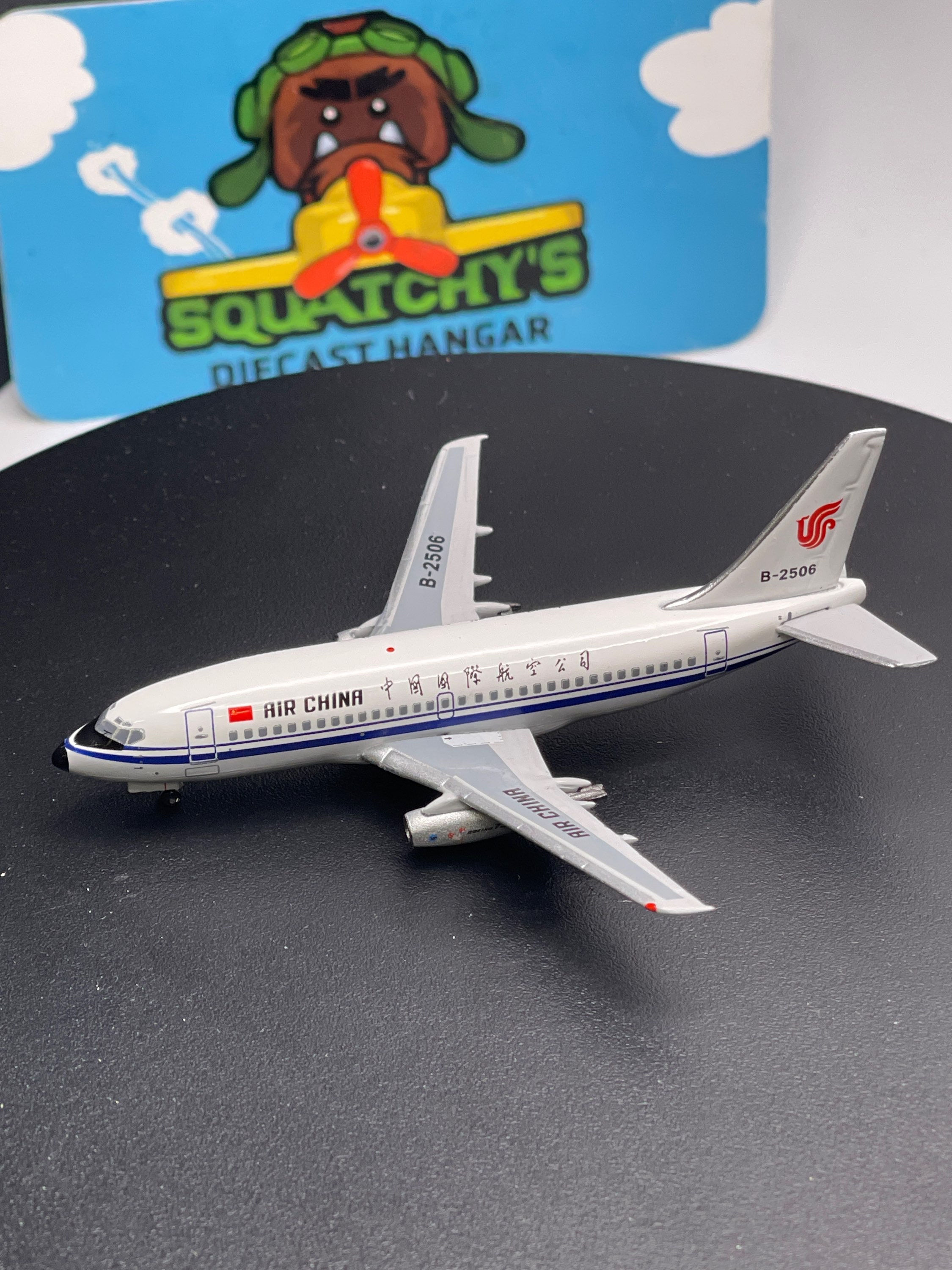 Air China 737-200 