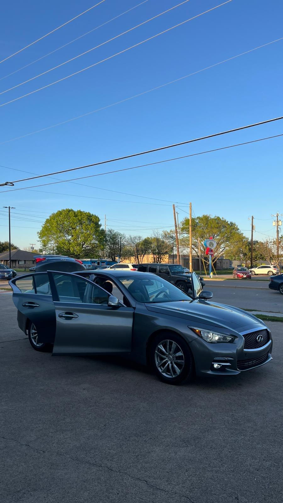 Thumbnail: 2016 Infiniti Q50 