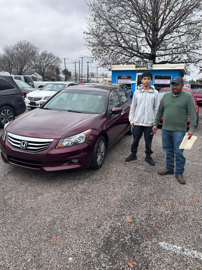 Thumbnail: Sold! 2012 Honda Accord 