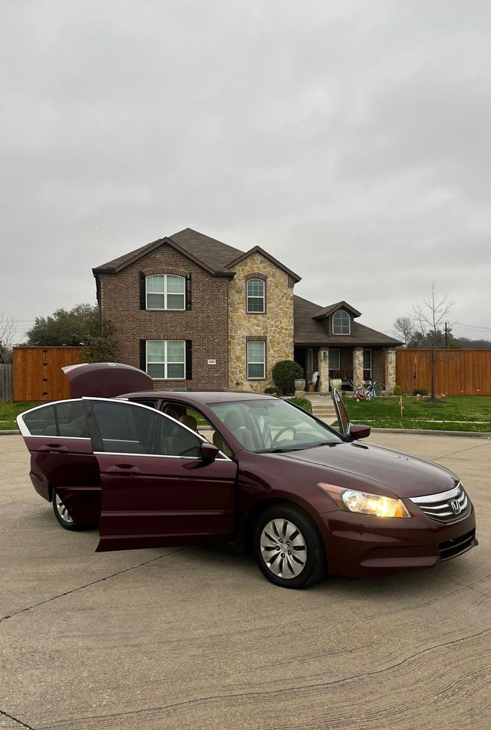 Thumbnail: 2012 Honda Accord LX