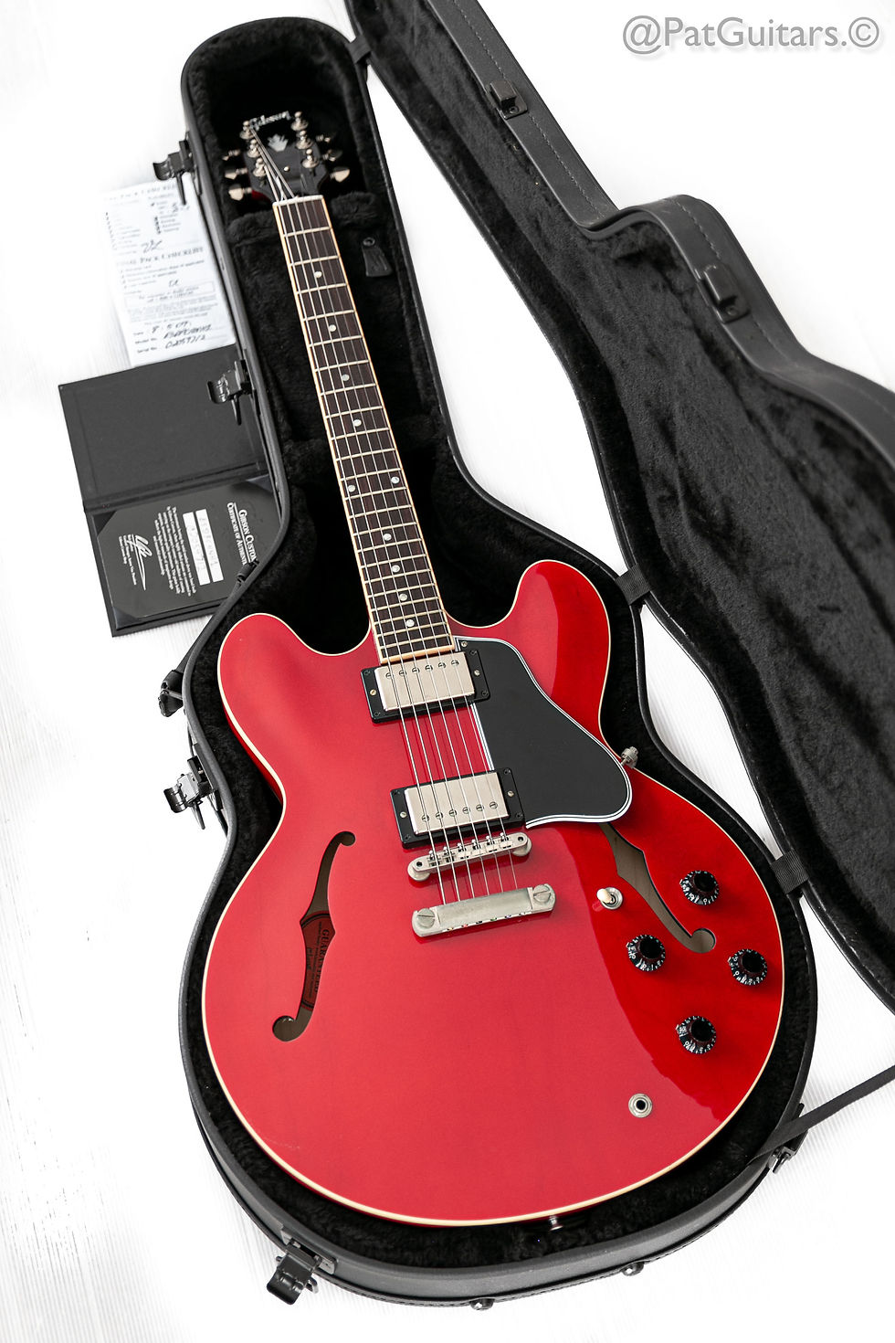 Thumbnail: 2009 Gibson ES-335 Dot in Cherry Gloss