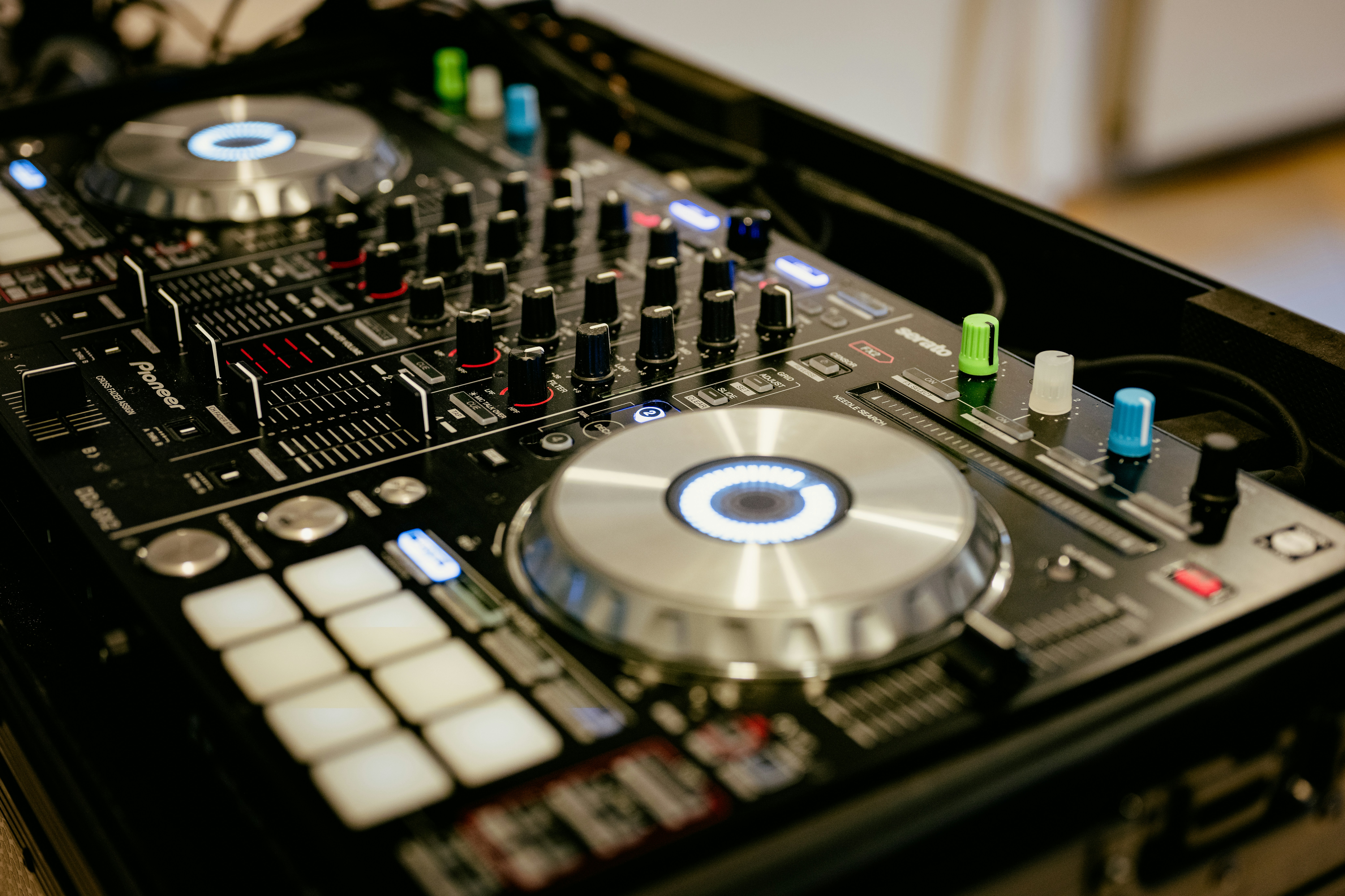 dj controller