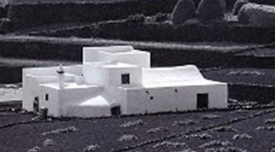 El mayor ejemplo que nos ha dado la construcción en Lanzarote: cubiertas libres de elementos.