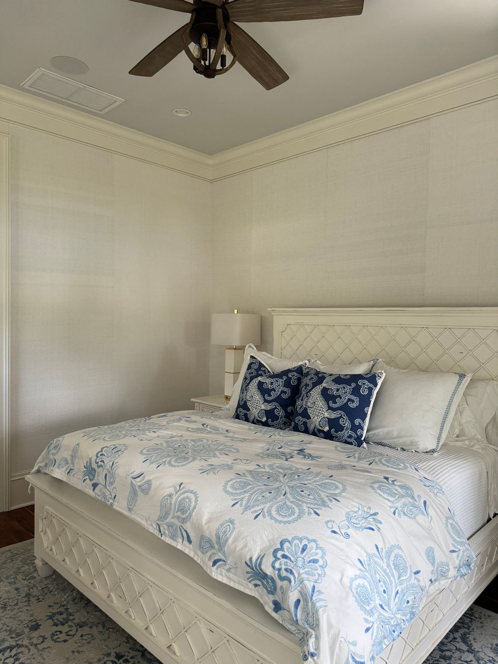 Thibaut Bethany Raffia in White