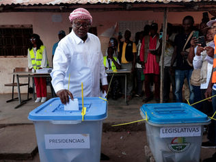 Guinea-Bissau military leaders bar ousted president's return