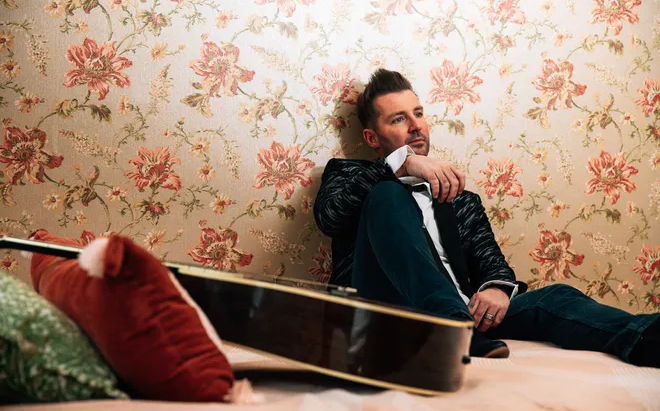 Secondhand Serenade playing Bling Pig