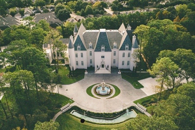 5 Most important wedding venue questions to ask BEFORE booking!