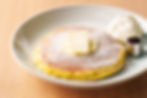 クラシックメープルバターパンケーキ