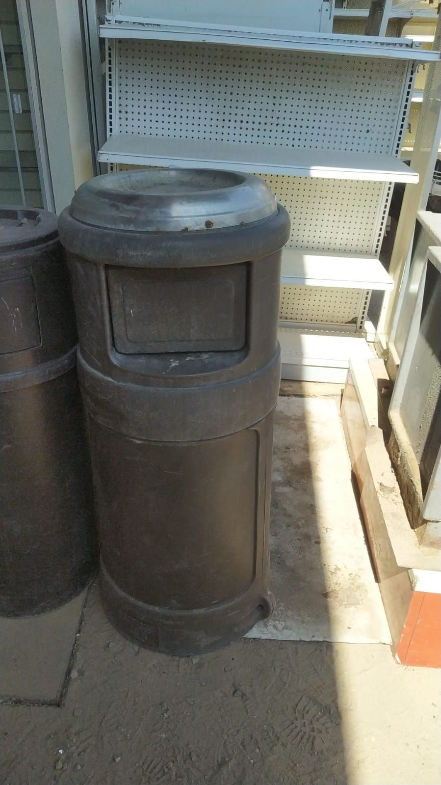 Miniatura: Botes de basura