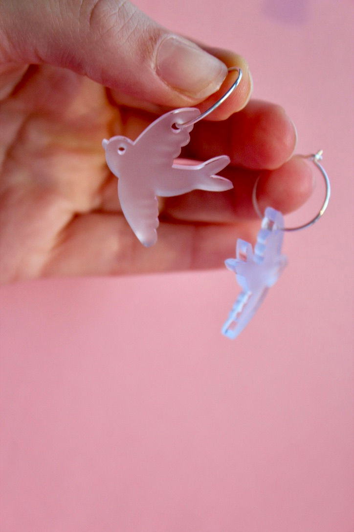 Thumbnail: 1 x Peace Dove