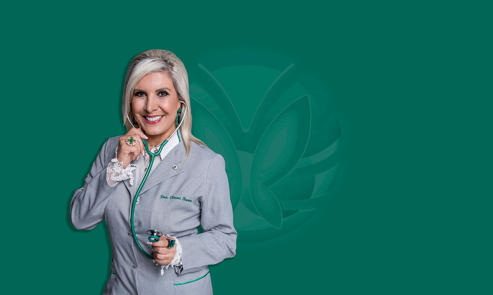 Médica Eliane Beuren em fundo verde
