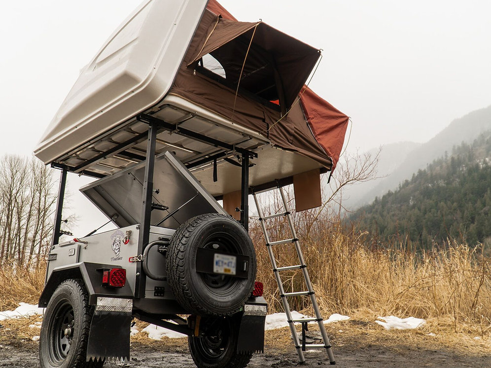 Dog House Trailer with Adjustable Racks Doghouse Trailers