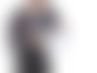 Versicherungsmakler zeigt auf Gebäudeversicherung Vergleich zur Prüfung