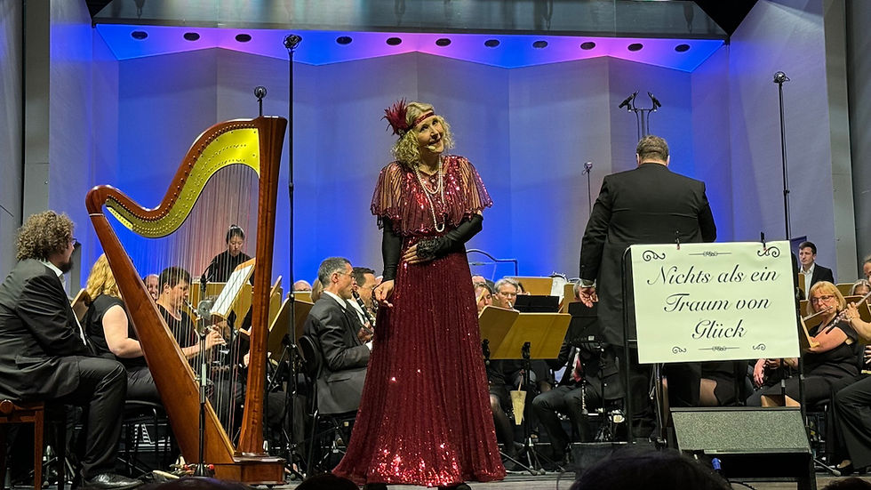 Kirstin Dell_Landau_Mezzosopran_Sinfonisches Blasorchester der Stadt Landau_Jugendstilfest