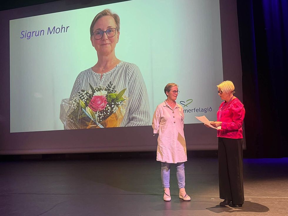 Sigrun Mohr og Naina Túgvustein, forkvinna í Alzheimerfelagnum