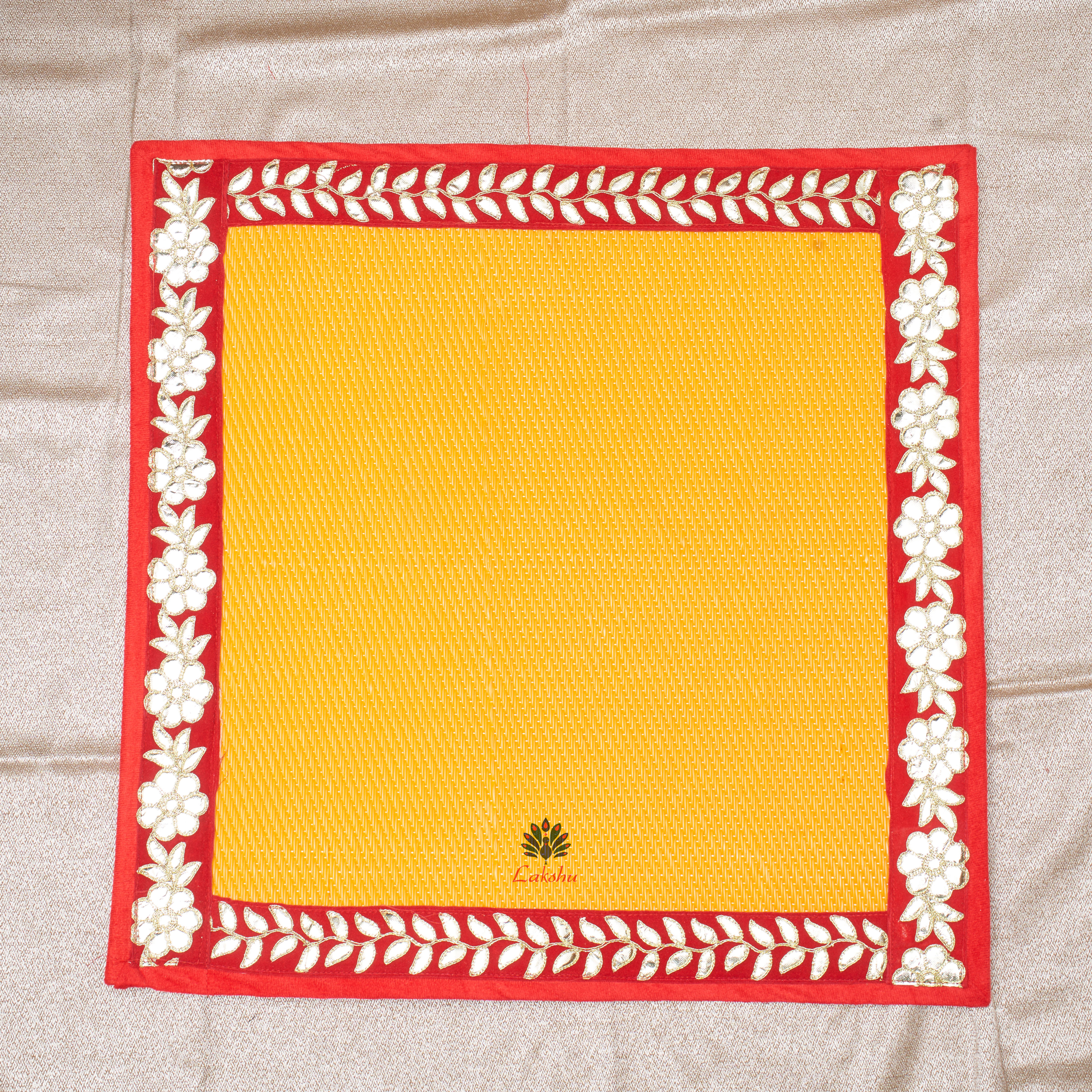 Decorative Mats/Plastic Mat - Yellow - Size 24 inch x 24 inch