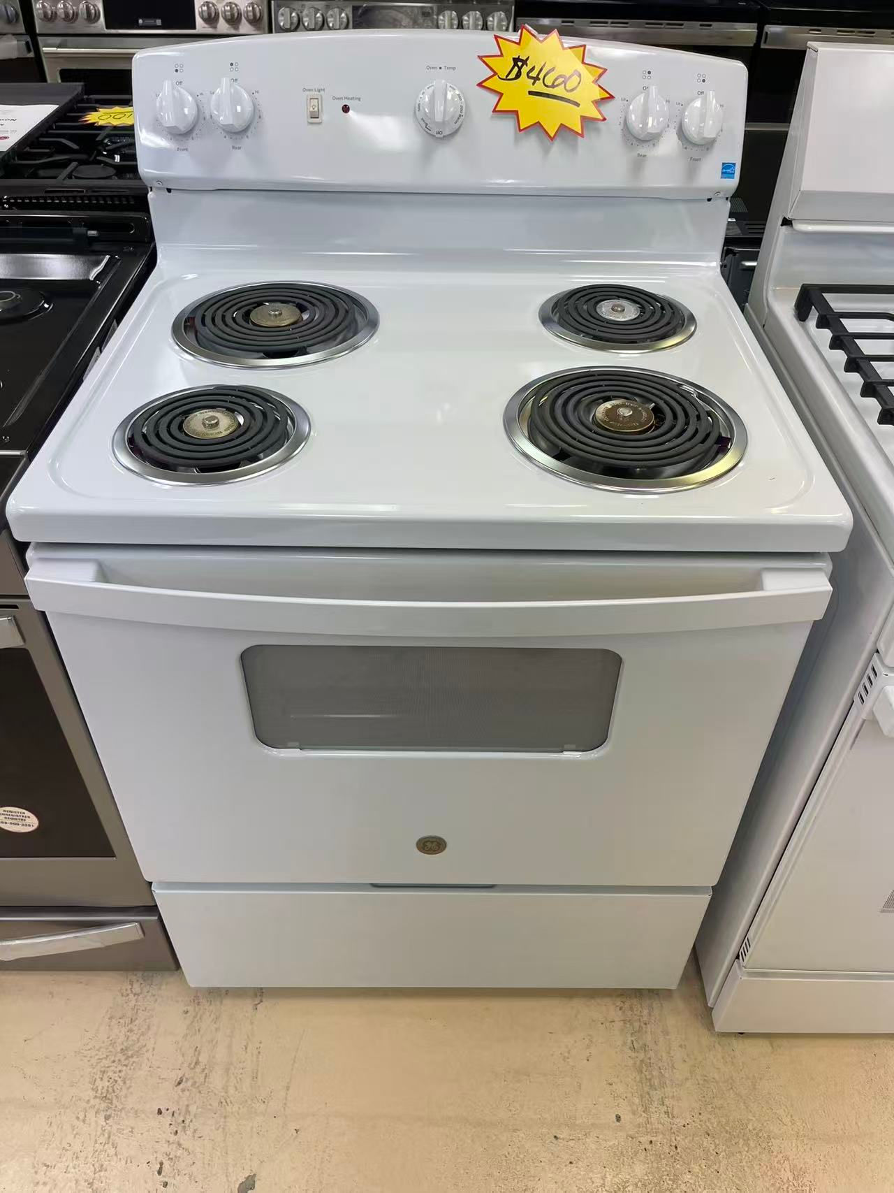 GE® ENERGY STAR® 30" Free-Standing Electric Range