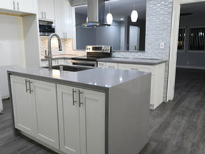 Contemporary & Transitional-Style Kitchen