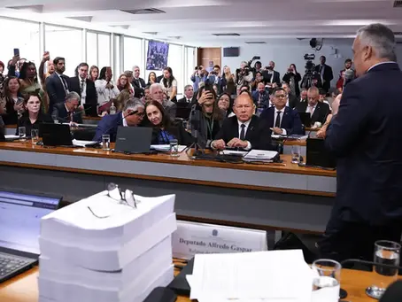 CPMI do INSS: Relatório Final Pede Indiciamento de 216 Pessoas, Incluindo Lulinha, Ex-Ministros e Parlamentares