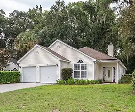8 Canters Circle