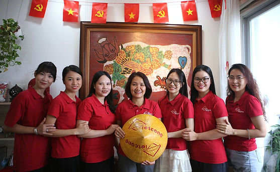 tập thể 1_edited.jpg