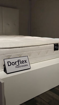 colch_n_de_lujo_con_un_letrero_que (1).jpeg