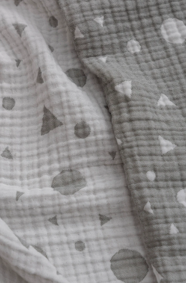 Jaquard Blanket-Geomatric-Grey-3.png