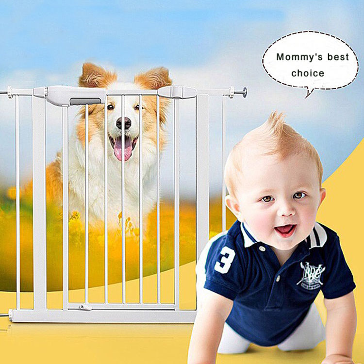 Miniature : Barrière bébé et animaux de campagnie