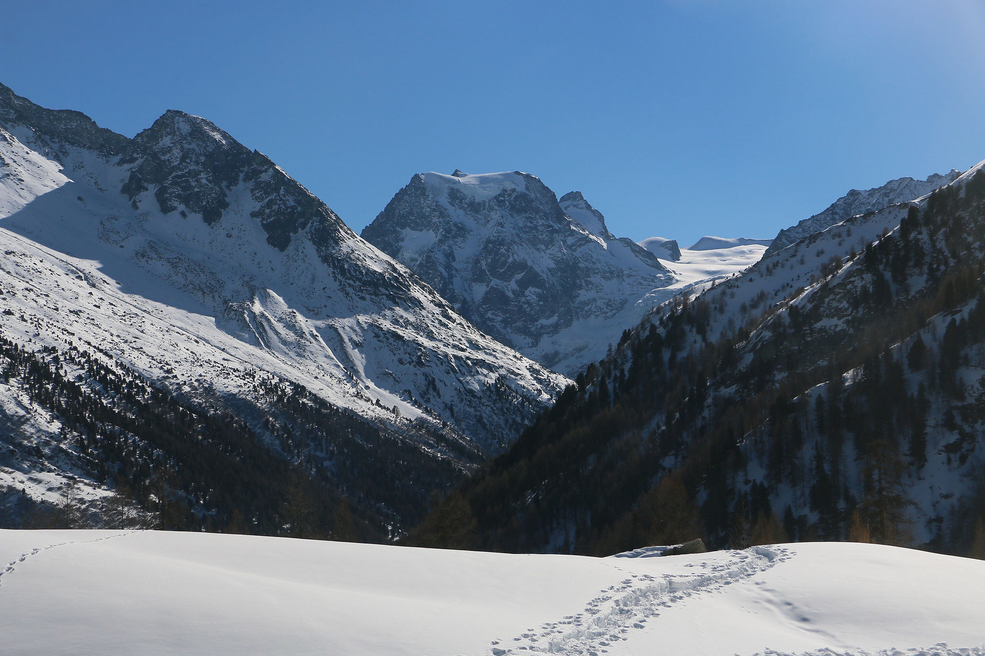 randonnée raquette val d'hérens youpitrip