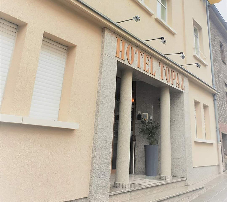 Façade hôtel Topaz
