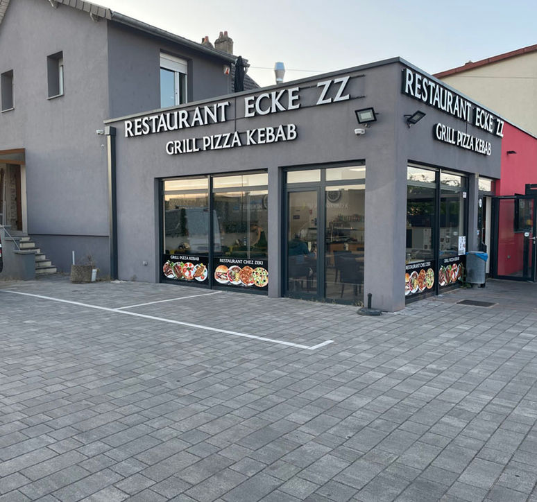 Devanture restaurant Metropol