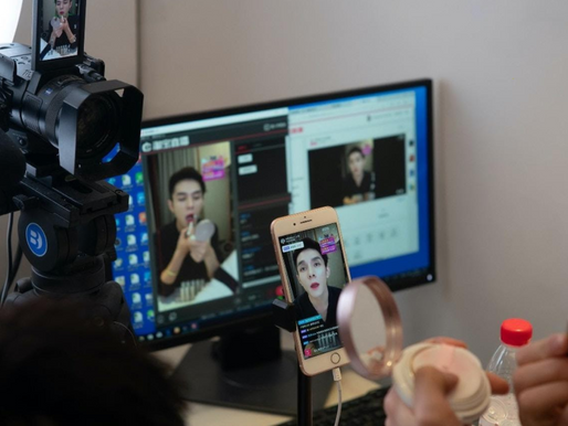 2020 is the era of Chinese influencer e-commerce live streaming