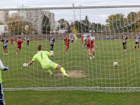 Fél tucat góllal, gálahangulatban köszöntöttük a röplabda legendát