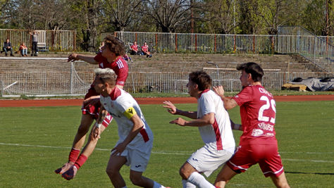 Húsvéti pontosztozkodás a Béke téren