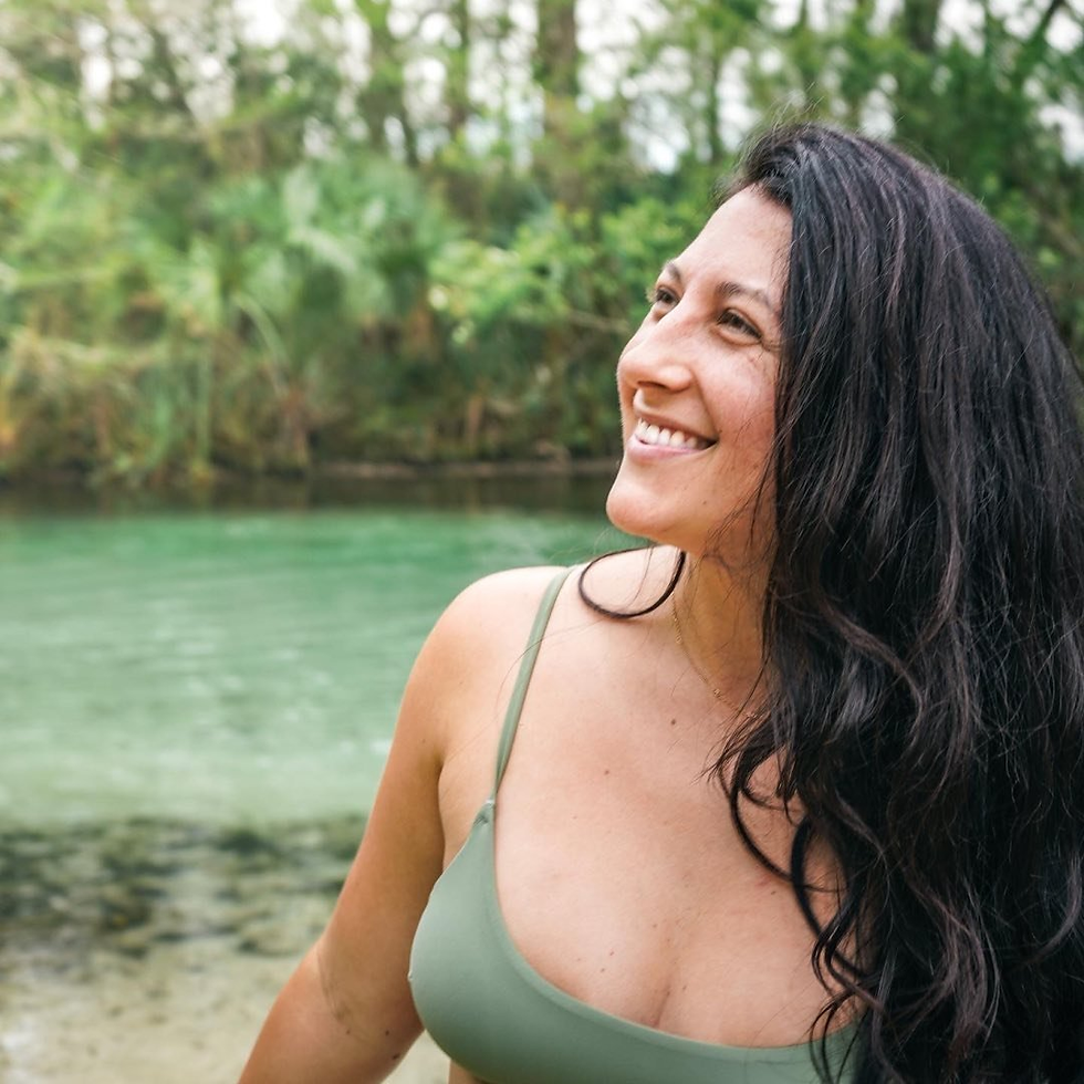 Kristin - Top Van_Life Influencer