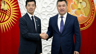 Caparov, Tsuji'yi Kabul Etti
