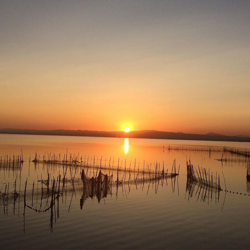 Zonsondergang bij Albufera in Valencia