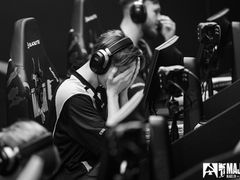 NaVi liittyi FaZe:n seuraan - kauden avausturnaus päättyi tappioon top 41 joukkueelle