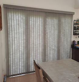 persiana vertical blackout