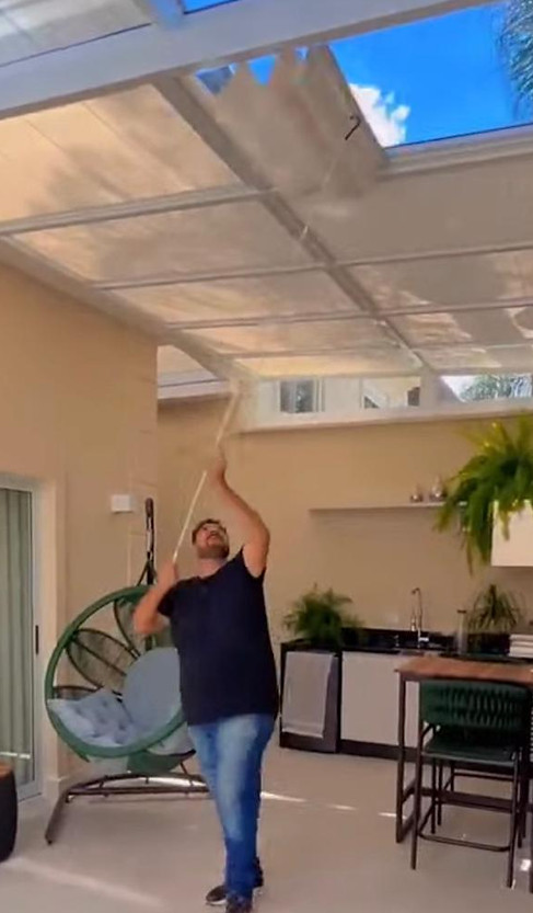 romana de teto motorizada ou manual 