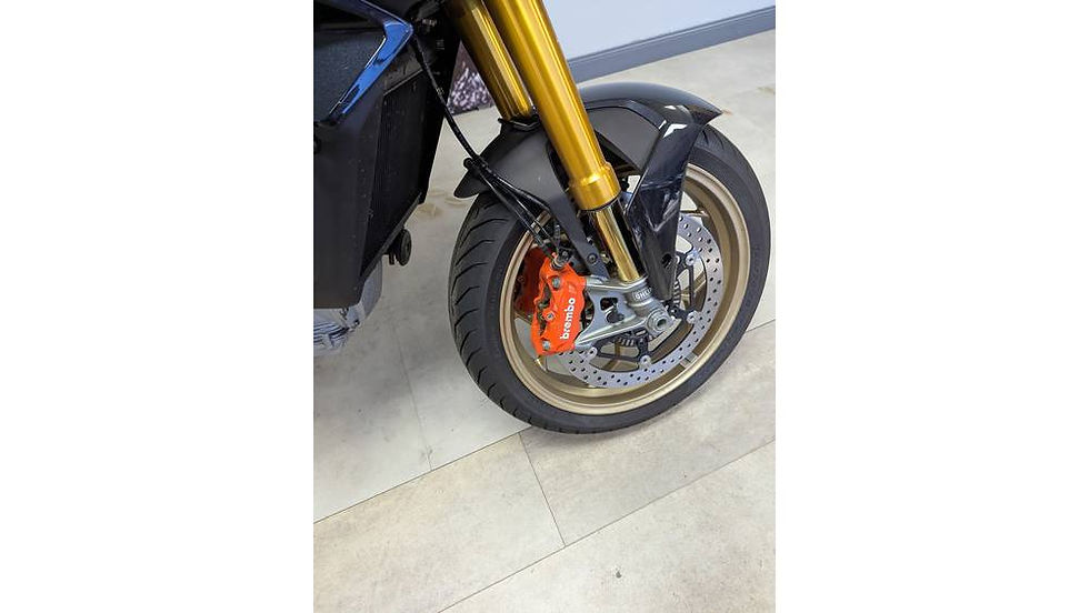 Thumbnail: New 2024 Moto Guzzi V100 Mandello S- Grey (Avanguardia)